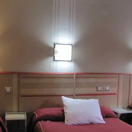 米加尔酒店 * 克尤